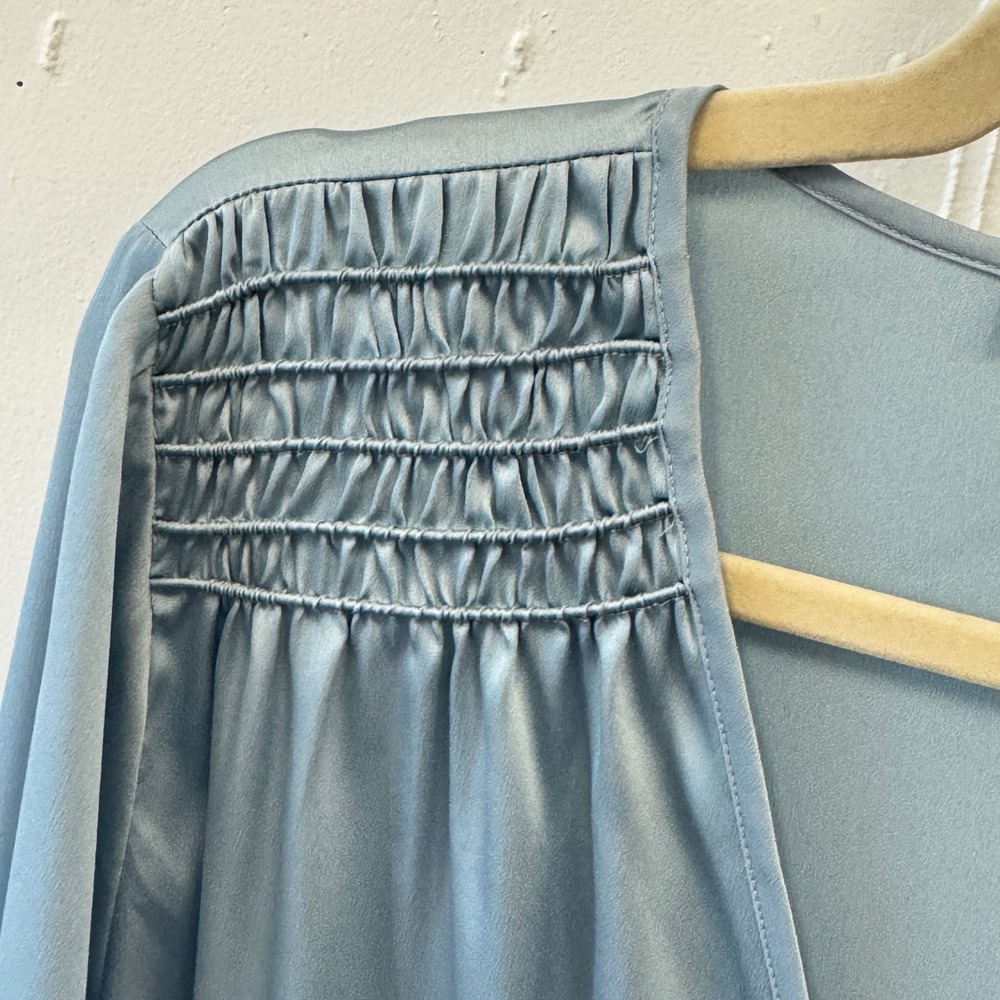 White House Black Market Blue Satin Smocked V-Neck Blouse XL Long Sleeve Top - Picture 5 of 9